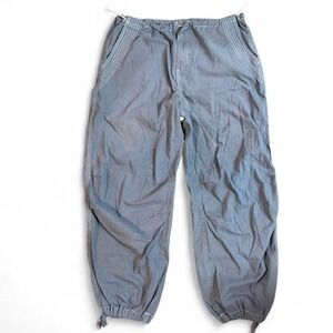 PacSun Land Rover gray cargo pants with drawstring waist size men's medium